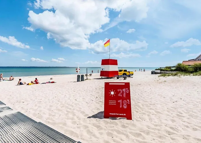 30450-odder-strandparksvej-25 Feriehus *